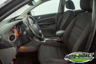 Ford Focus 1.6 Clima Navi Titanium picture 22