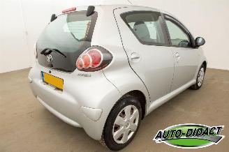 Toyota Aygo 1.0-12V Airco Comfort Navigator picture 4