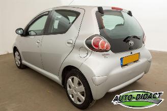 Toyota Aygo 1.0-12V Airco Comfort Navigator picture 3