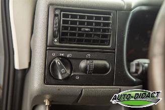 Volkswagen  Transporter 2.5 TDI  Airco picture 10