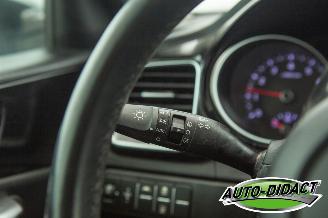 Kia Xceed 1.0 T-GDi Navi Camera Clima 104.661 km picture 17