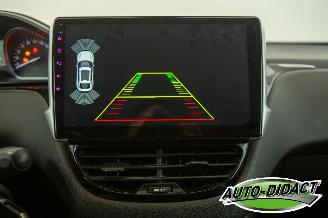 Peugeot 208 1.4 VTi Envy Clima picture 8