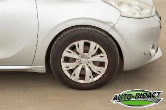 Peugeot 208 1.4 VTi Envy Clima picture 30