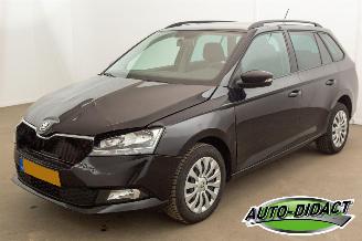 Unfallwagen Skoda Fabia Combi 1.0 TSI Ambition Navi Airco 2022/1
