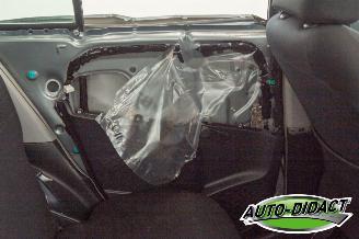 Toyota Yaris 1.3 VVTi Automaat Elek dak Clima Luna MMT picture 32