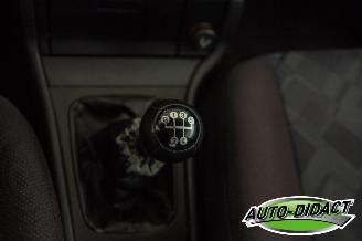 Opel Astra 1.6-16V Club picture 9