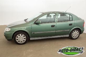 Opel Astra 1.6-16V Club picture 32