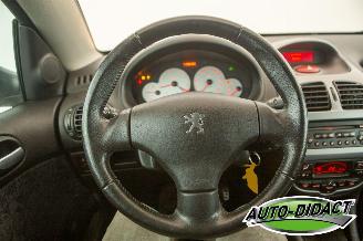 Peugeot 206 CC 1.6-16V 98.259 km Clima Quiksilver picture 7