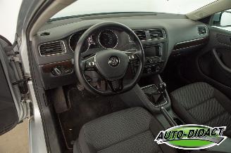 Volkswagen Jetta 1.2 TSI 77 kw 72.767 km Navi Airco picture 24