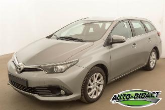 Damaged car Toyota Auris Touring Sports 1.2 Clima Navi Camera 85kw Comfort 2018/7