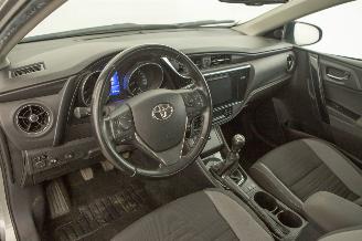 Toyota Auris Touring Sports 1.2 Clima Navi Camera 85kw Comfort picture 25