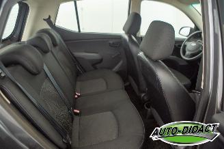 Hyundai I-10 1.2 i-Drive Cool Airco picture 18
