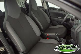 Toyota Aygo 1.0 VVT-i 109.047 km NAP Airco x-fun picture 17