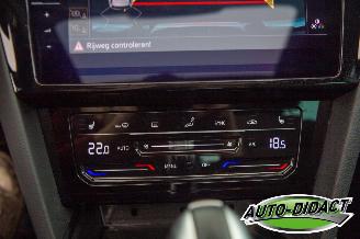 Volkswagen Passat GTE 1.4 TSI Automaat Pano Navi Camera Clima PHEV Business picture 11