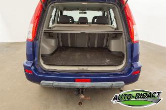 Nissan X-Trail 2.0 4X4 Clima Sport Plus picture 31