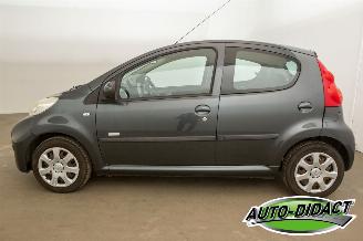 Peugeot 107 1.0-12V Airco Millesim picture 29