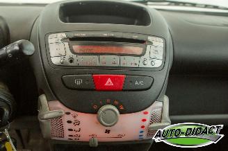 Peugeot 107 1.0-12V Airco Millesim picture 9