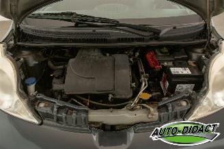 Peugeot 107 1.0-12V Airco Millesim picture 25