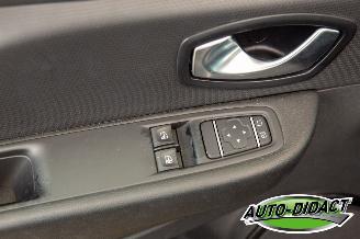 Renault Clio 0.9 TCe 83.803 km NAP Airco Navi Limited picture 14