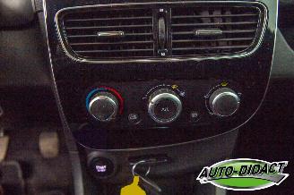 Renault Clio 0.9 TCe 83.803 km NAP Airco Navi Limited picture 10