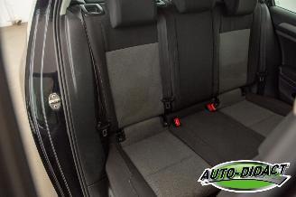 Volkswagen Golf 1.6 TDI Clima Navi Trendline picture 23