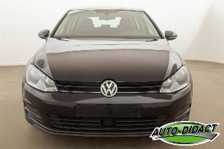 Volkswagen Golf 1.6 TDI Clima Navi Trendline picture 35
