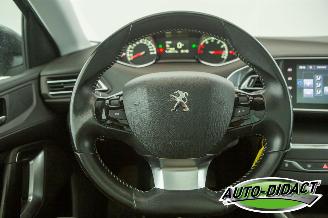 Peugeot 308 1.2 PureTech Navi Clima Camera Blue Lease Premium picture 5