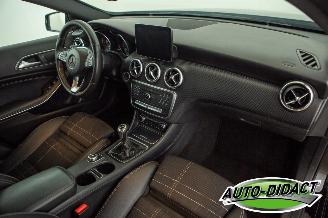 Mercedes A-klasse 180d Airco Navi Half Leder picture 21