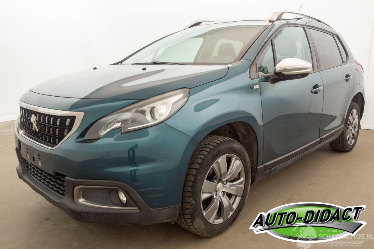 Peugeot 2008 1.2 Access Clima Navi