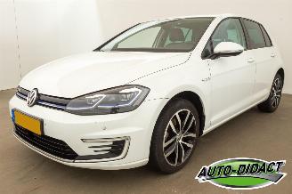 Auto incidentate Volkswagen e-Golf 36 kWh Automaat Leder Clima 2019/4