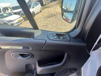 Renault Master T35 2.3 dCi 135 L2H2 34.956 km NAP picture 11