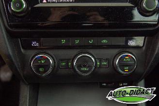 Skoda Octavia 1.6 TDI Clima Navi Greentech Ambition Business picture 10
