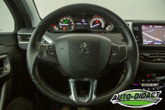 Peugeot 2008 1.2 Access Clima Navi picture 5