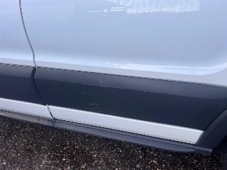 Ford Transit 350 2.0 TDCI Airco Navi Motorschade L2H3 Trend picture 23