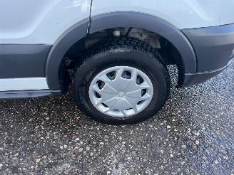 Ford Transit 350 2.0 TDCI Airco Navi Motorschade L2H3 Trend picture 25