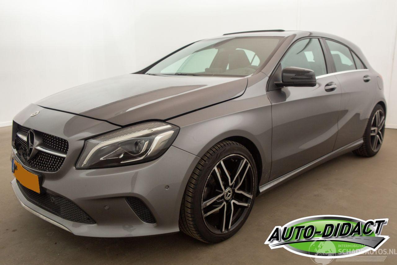 Mercedes A-klasse A180 Automaat Elek Dak Navi Camera Ambition