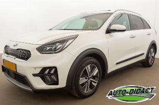 Unfallwagen Kia Niro 1.6 GDi Hybrid Automaat Elek Dak Navi Camera ExecutiveLine 2020/10