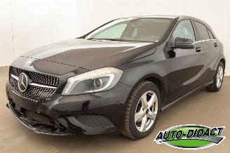 krockskadad bil auto Mercedes A-klasse A180 CDI Automaat Navi Airco 2014/1