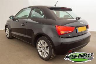 Audi A1 1.2 TFSI Airco Stoelverwarming picture 3