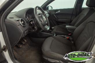Audi A1 1.6 TDI Airco Admired picture 26