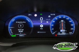 Toyota Yaris 1.5 Hybrid Automaat Clima Navi Camera 130 Executive picture 6