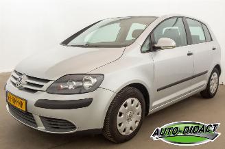 Vaurioauto  passenger cars Volkswagen Golf plus 1.6 FSI Automaat Airco Comfortline Business 2005/6