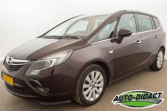 Vaurioauto  passenger cars Opel Zafira 1.4 Automaat Pano Navi Camera Leder Tourer Edition 2012/2