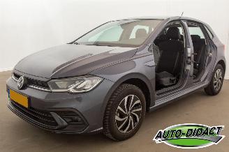 Coche accidentado Volkswagen Polo 1.0 TSI Clima Camera 45.167 km Life Business 2023/4