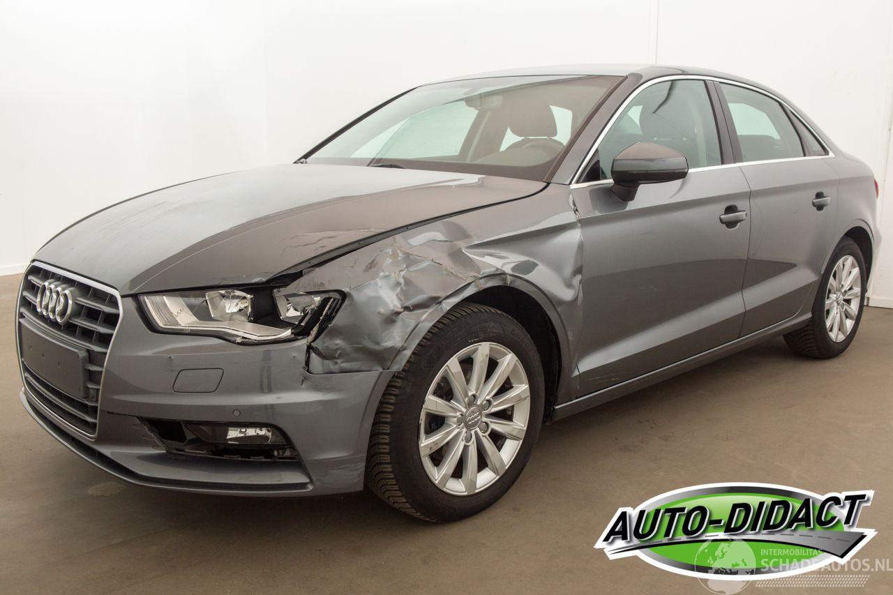 Audi A3 1.4 TFSI 110 KWClima Navi Carpass Attraction