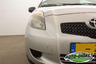 Toyota Yaris 1.0 VVTi Airco picture 28