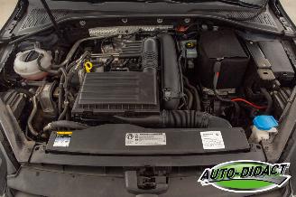 Volkswagen Golf 1.4 TSI Navi Pano Digi Dash Clima Highline picture 37