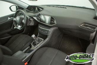 Peugeot 308 1.6 BlueHDI Pano Clima Navi Blue Lease Limited picture 19