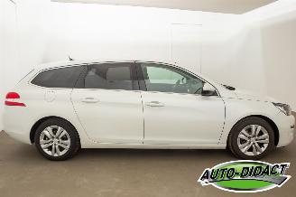 Peugeot 308 1.6 BlueHDI Pano Clima Navi Blue Lease Limited picture 42