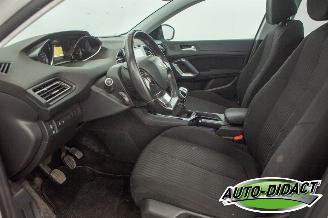 Peugeot 308 1.6 BlueHDI Pano Clima Navi Blue Lease Limited picture 25